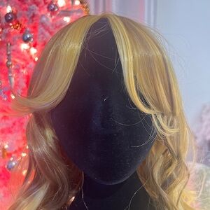 NEW Wig26” Curtain Bangs, highlights, curls, Gorgeous FREE SHIPPING
